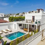 Villa Traditional Seaside Stone With Private Pool *
