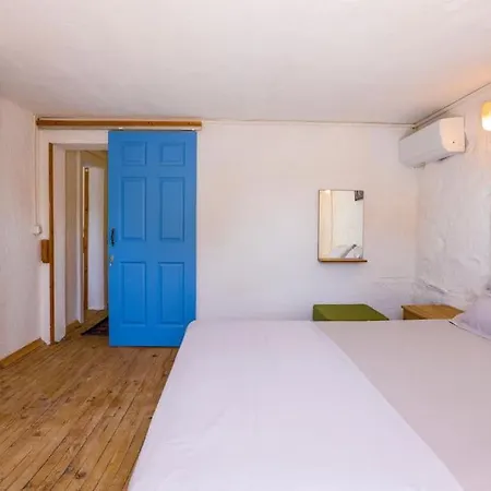 Traditional Seaside Stone With Private Pool Villa *