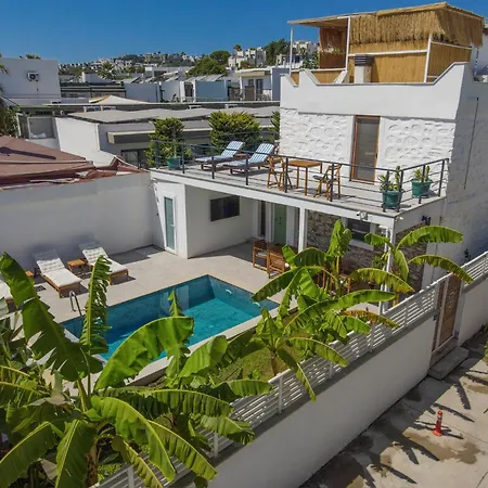 Villa Traditional Seaside Stone With Private Pool *