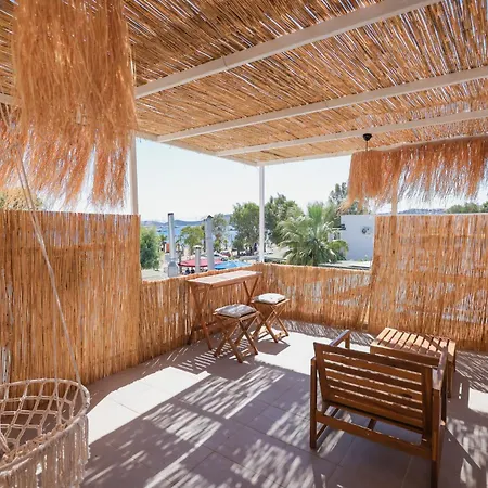 Traditional Seaside Stone With Private Pool Bodrum