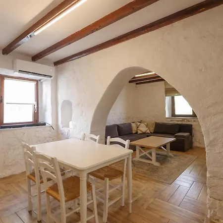 Traditional Seaside Stone With Private Pool * بودروم