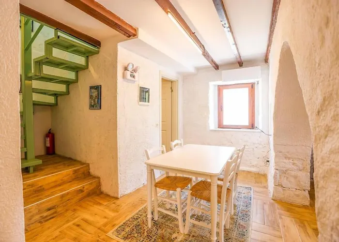 Traditional Seaside Stone With Private Pool Villa