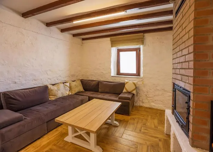 Traditional Seaside Stone With Private Pool Villa *